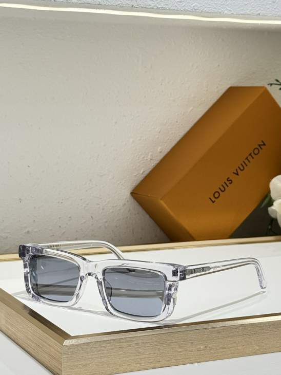 Picture of Louis Vuitton Sunglasses _SKUfw76705871fw